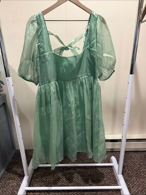 ARULA Mint Green Sheer Puff-Sleeve Tie-Back Dress